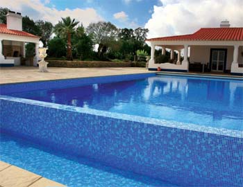 Piscinas con desbordamiento