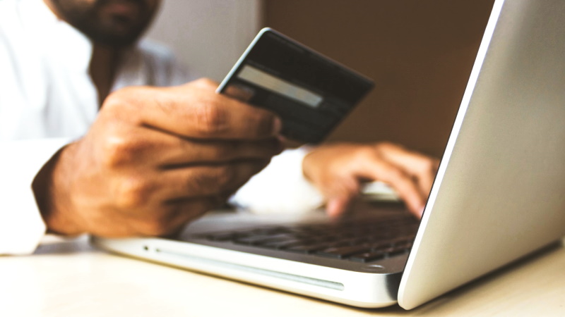 Cuánta gente compra online España
