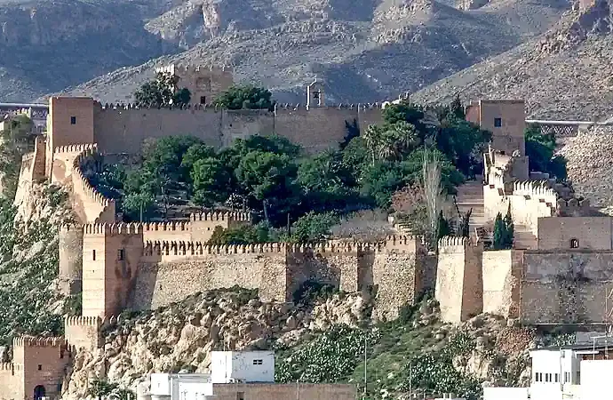 Principales reclamos turísticos de Almería